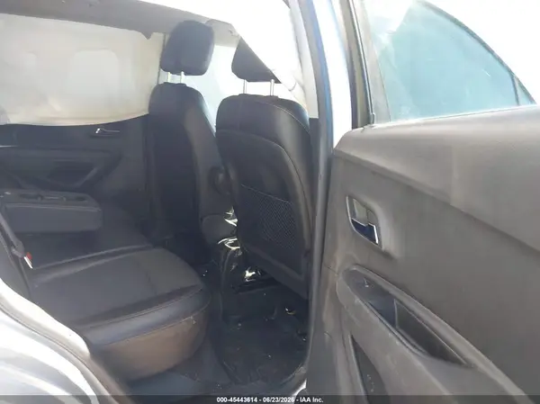 KL7CJPSB9KB804383 2019 CHEVROLET TRAX - Image 8