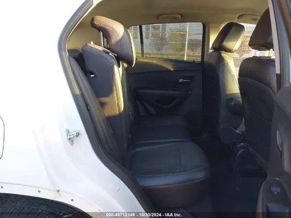 KL7CJPSB9KB838856 2019 CHEVROLET TRAX - Image 8