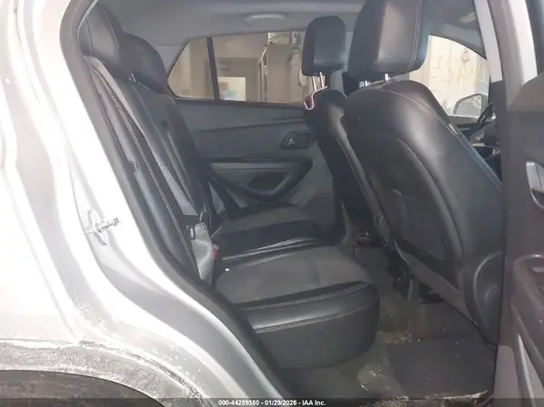 KL7CJPSB9KB847332 2019 CHEVROLET TRAX - Image 8
