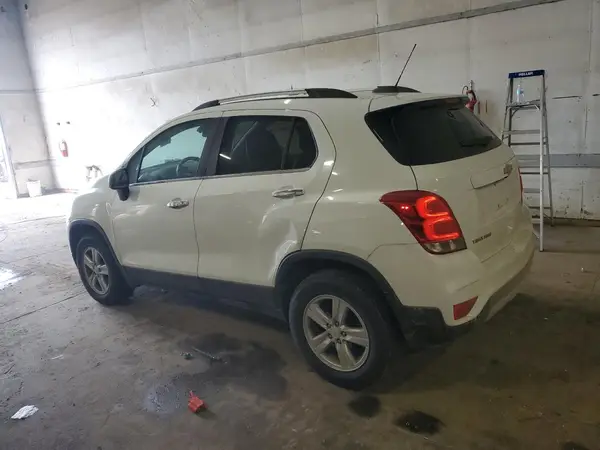KL7CJPSB9KB858427 2019 CHEVROLET TRAX - Image 2