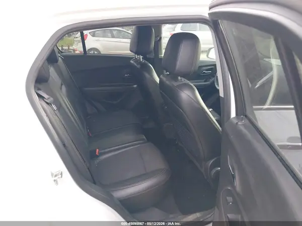 KL7CJPSB9KB860212 2019 CHEVROLET TRAX - Image 8