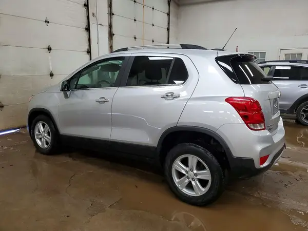 KL7CJPSB9KB889676 2019 CHEVROLET TRAX - Image 2