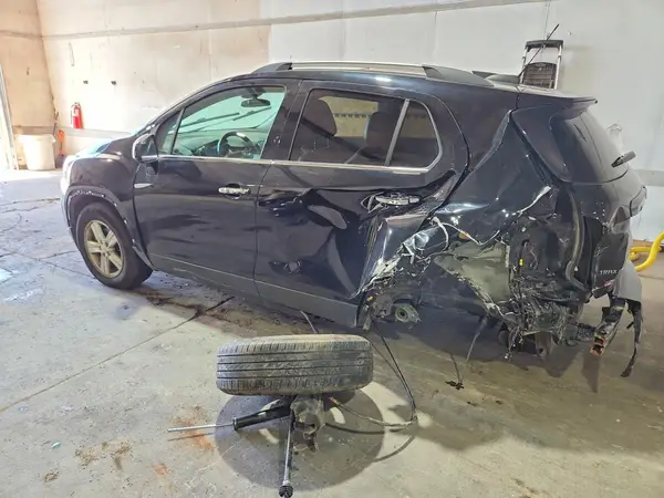 KL7CJPSB9KB896689 2019 CHEVROLET TRAX - Image 2