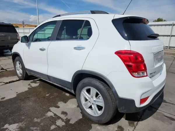KL7CJPSB9KB899169 2019 CHEVROLET TRAX - Image 2