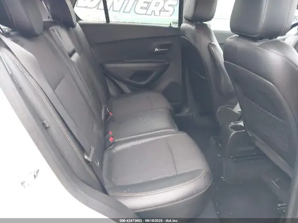 KL7CJPSB9KB907030 2019 CHEVROLET TRAX - Image 8