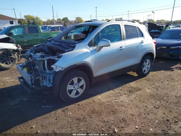 KL7CJPSB9KB912275 2019 CHEVROLET TRAX - Image 2