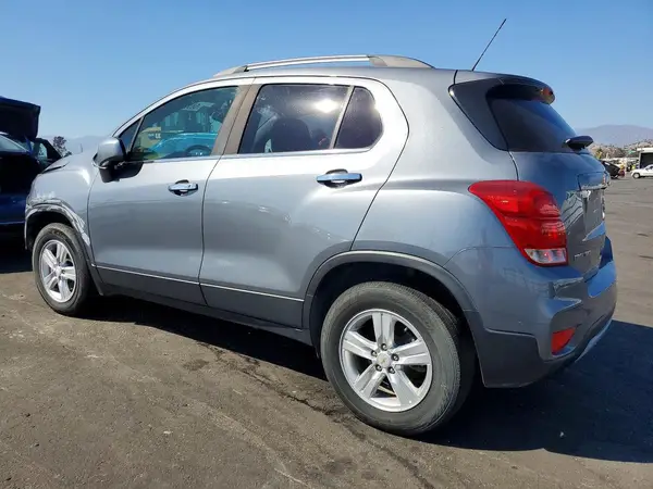 KL7CJPSB9KB917881 2019 CHEVROLET TRAX - Image 2
