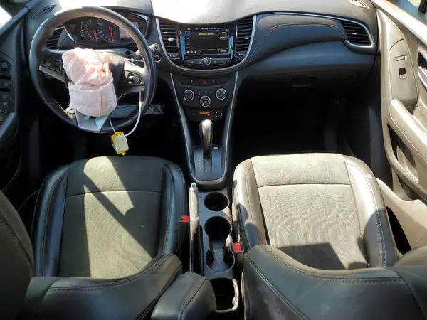 KL7CJPSB9KB917881 2019 CHEVROLET TRAX - Image 8