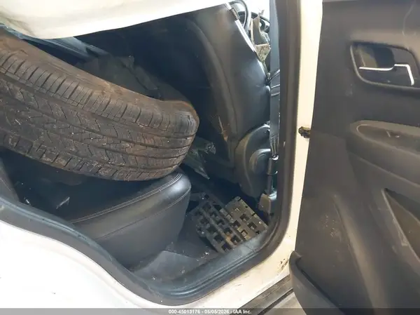 KL7CJPSB9KB922949 2019 CHEVROLET TRAX - Image 8