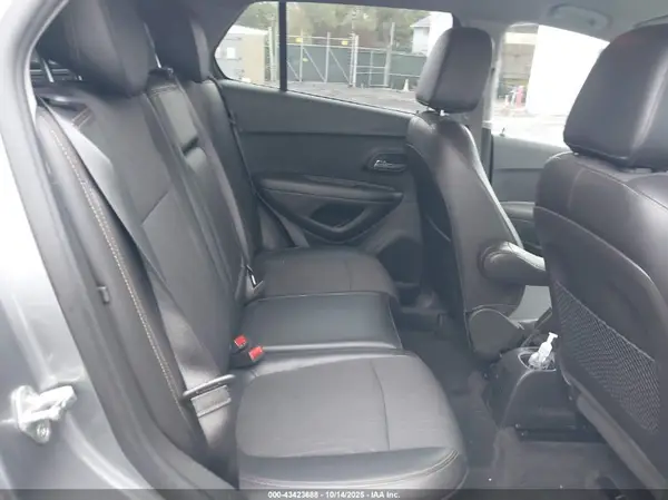 KL7CJPSB9KB923776 2019 CHEVROLET TRAX - Image 8