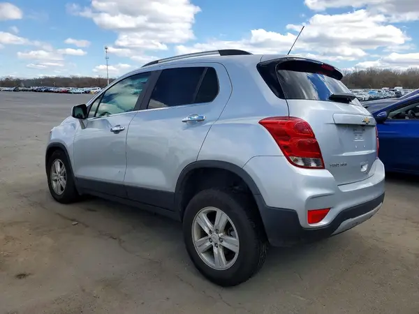 KL7CJPSB9KB924667 2019 CHEVROLET TRAX - Image 2