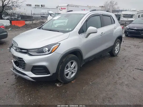 KL7CJPSB9KB931778 2019 CHEVROLET TRAX - Image 2