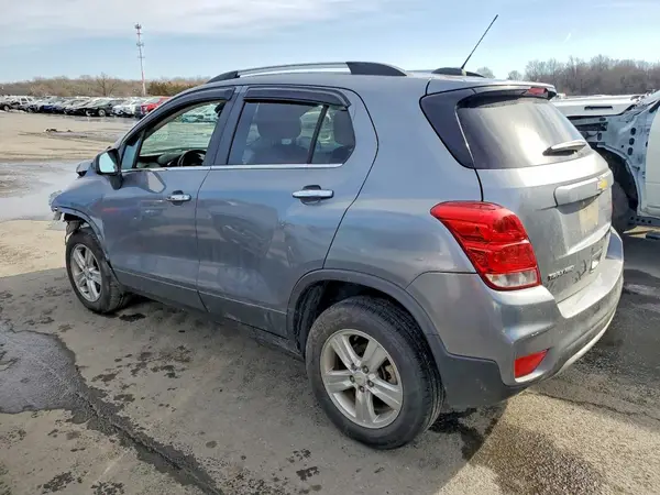 KL7CJPSB9KB935894 2019 CHEVROLET TRAX - Image 2