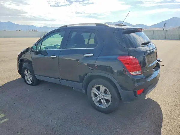 KL7CJPSB9KB956387 2019 CHEVROLET TRAX - Image 2