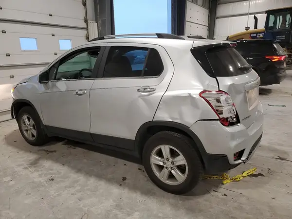 KL7CJPSB9LB008864 2020 CHEVROLET TRAX - Image 2