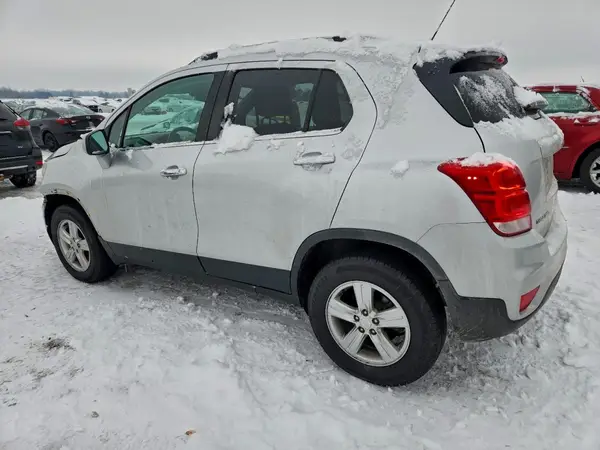 KL7CJPSB9LB022070 2020 CHEVROLET TRAX - Image 2
