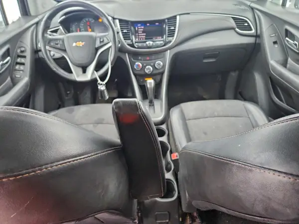 KL7CJPSB9LB022070 2020 CHEVROLET TRAX - Image 8