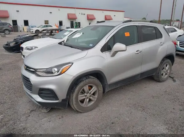 KL7CJPSB9LB024210 2020 CHEVROLET TRAX - Image 2