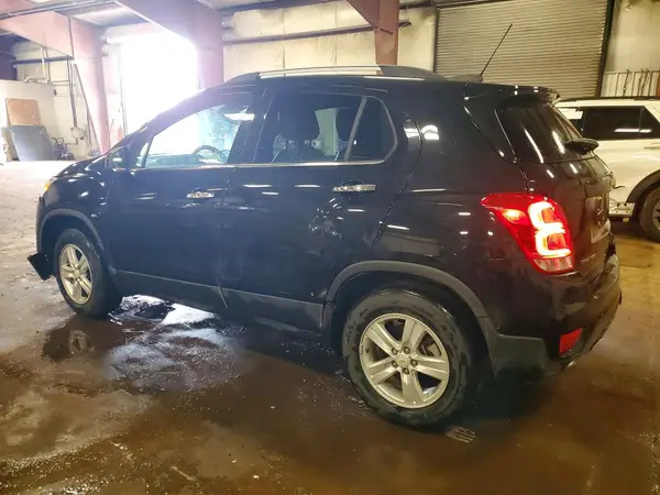 KL7CJPSB9LB033067 2020 CHEVROLET TRAX - Image 2