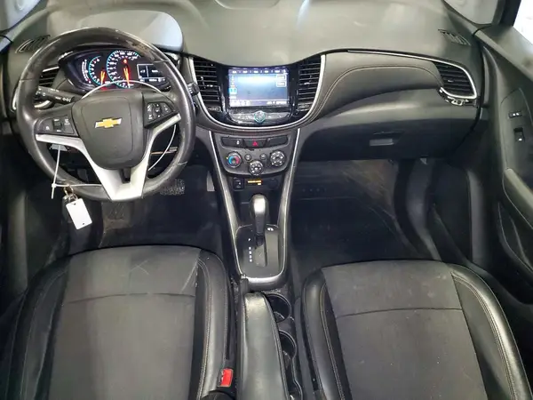 KL7CJPSB9LB033067 2020 CHEVROLET TRAX - Image 8