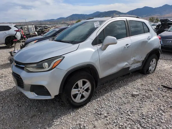KL7CJPSB9LB038110 2020 CHEVROLET TRAX - Image 1
