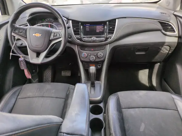KL7CJPSB9LB038110 2020 CHEVROLET TRAX - Image 8