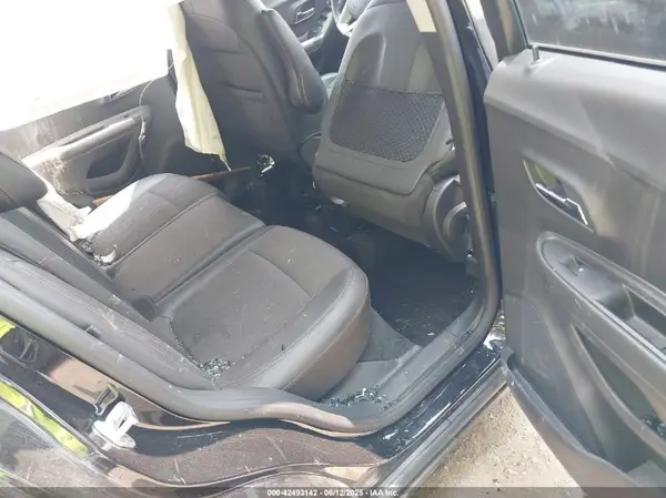KL7CJPSB9LB065758 2020 CHEVROLET TRAX - Image 8