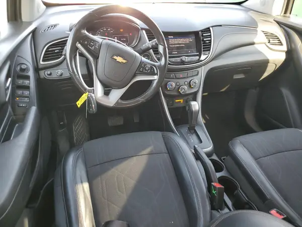 KL7CJPSB9LB087100 2020 CHEVROLET TRAX - Image 8