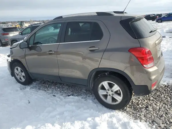 KL7CJPSB9LB340545 2020 CHEVROLET TRAX - Image 2