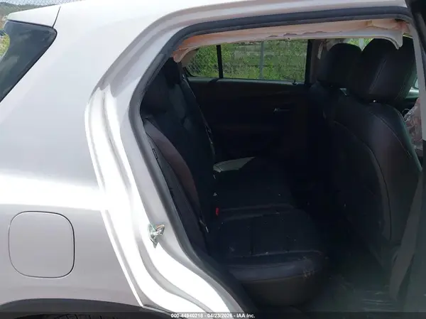 KL7CJPSB9MB304470 2021 CHEVROLET TRAX - Image 8