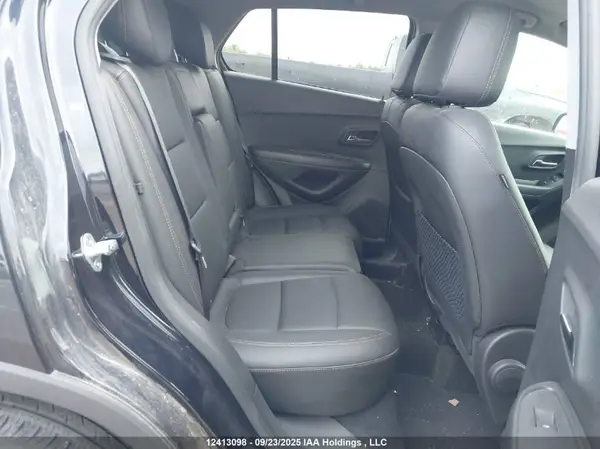 KL7CJPSB9MB312648 2021 CHEVROLET TRAX - Image 8