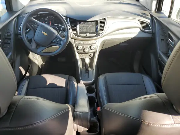 KL7CJPSB9MB319440 2021 CHEVROLET TRAX - Image 8