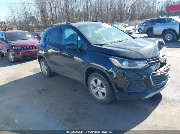 KL7CJPSB9MB332768 2021 CHEVROLET TRAX - Image 1