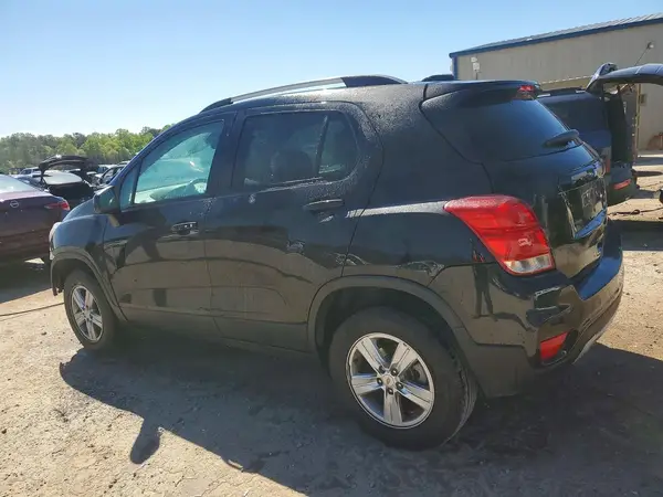 KL7CJPSB9MB349098 2021 CHEVROLET TRAX - Image 2