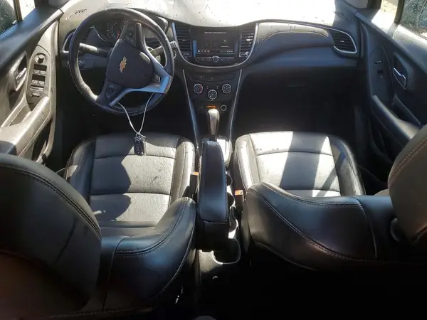 KL7CJPSB9MB349098 2021 CHEVROLET TRAX - Image 8