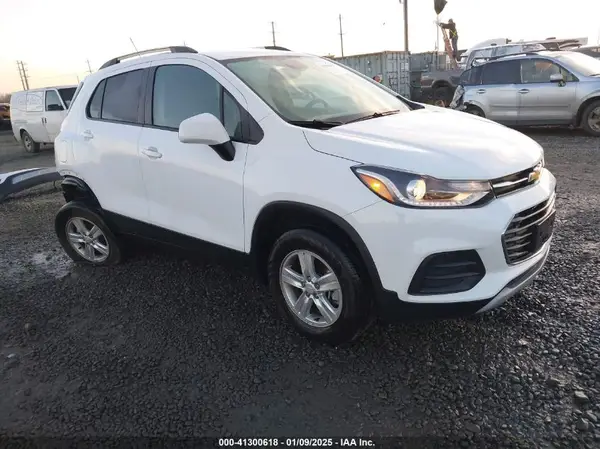 KL7CJPSB9MB353491 2021 CHEVROLET TRAX - Image 1