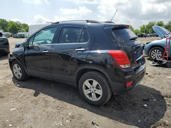 KL7CJPSBBLB005101 2020 CHEVROLET TRAX - Image 2