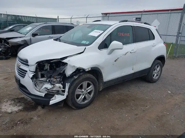 KL7CJPSBXGB505539 2016 CHEVROLET TRAX - Image 2