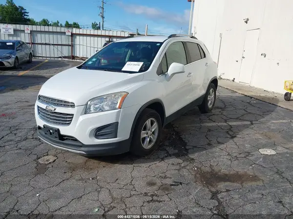 KL7CJPSBXGB608766 2016 CHEVROLET TRAX - Image 2
