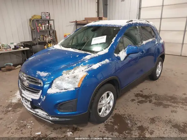 KL7CJPSBXGB662729 2016 CHEVROLET TRAX - Image 2