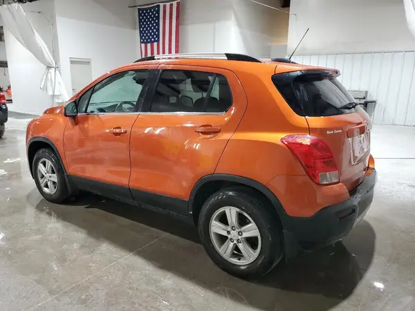 KL7CJPSBXGB696038 2016 CHEVROLET TRAX - Image 2