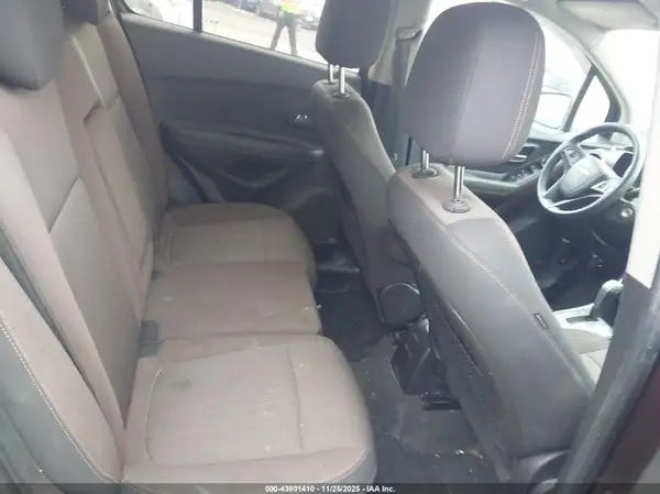 KL7CJPSBXGB699232 2016 CHEVROLET TRAX - Image 8