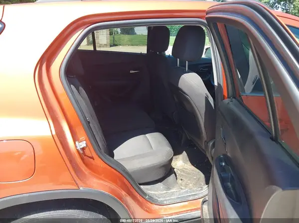 KL7CJPSBXGB714022 2016 CHEVROLET TRAX - Image 8