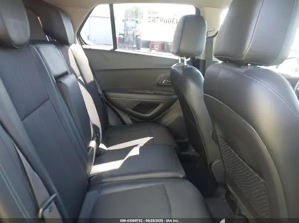 KL7CJPSBXGB729328 2016 CHEVROLET TRAX - Image 8