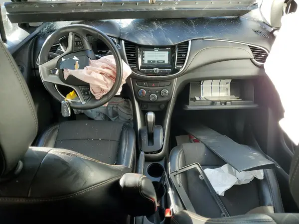 KL7CJPSBXHB105384 2017 CHEVROLET TRAX - Image 8