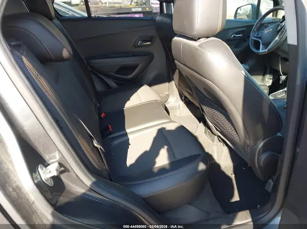 KL7CJPSBXHB170574 2017 CHEVROLET TRAX - Image 8