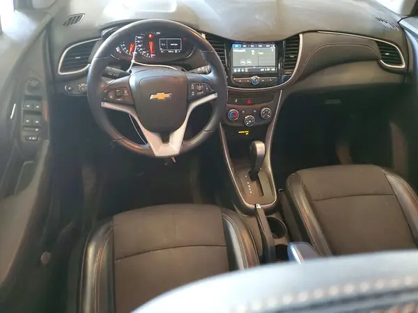 KL7CJPSBXJB509100 2018 CHEVROLET TRAX - Image 8