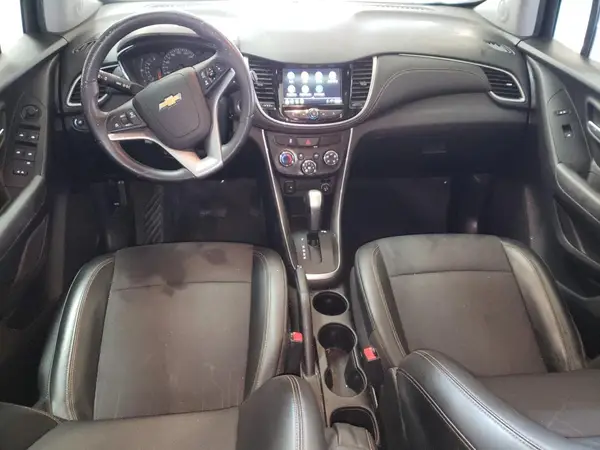 KL7CJPSBXJB572228 2018 CHEVROLET TRAX - Image 8