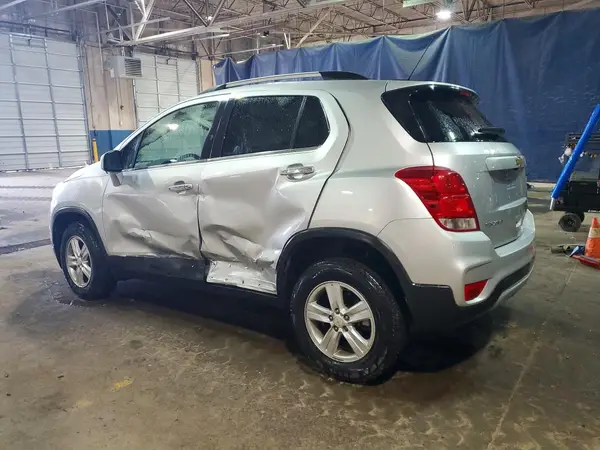 KL7CJPSBXJB593368 2018 CHEVROLET TRAX - Image 2