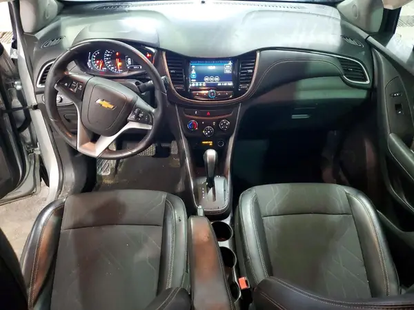 KL7CJPSBXJB593368 2018 CHEVROLET TRAX - Image 8